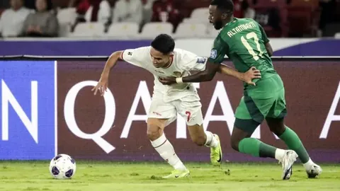 国脚战胜巴林引发关注，球迷高价购票仍难睹赛场，直播平台遭受严厉指责