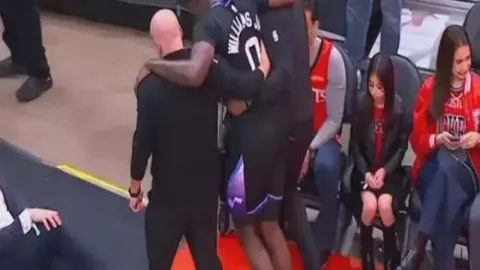 《震撼揭秘！字母哥惊人请求转会，勇士队史诗级10换1交易大幕拉开！》